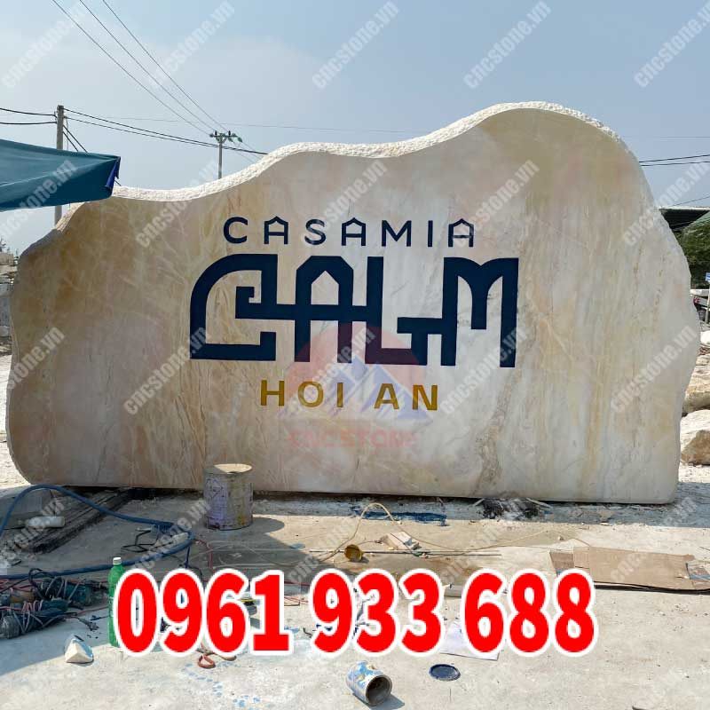 bảng hiệu bằng đ&aacute;